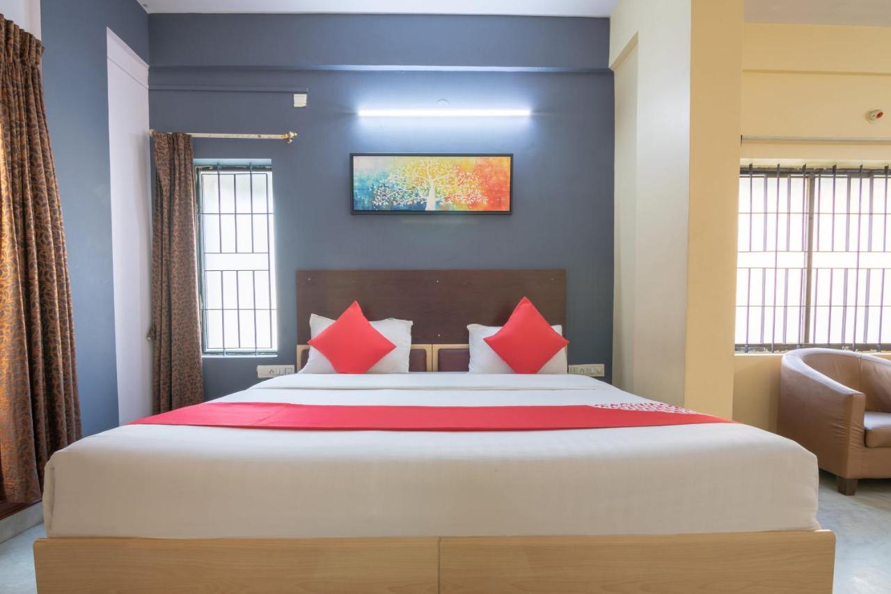 Capital O 5379 The Roy Grand Inns Bangalore Exterior photo